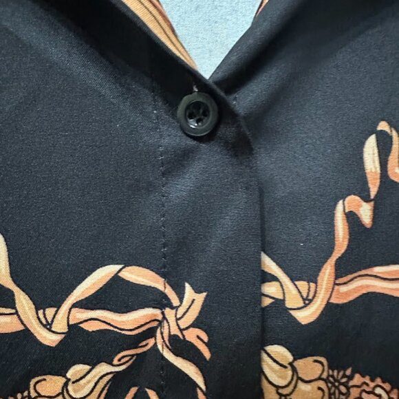 Women’s Shein Black Baroque Print Button-Up Shirt with Leopard Collar – Size M - Picture 7 of 8